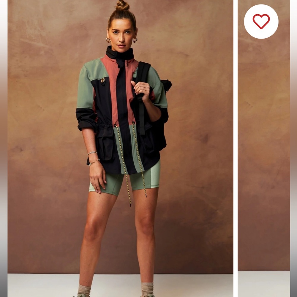 Fabletics jacket the khloe edit LAST ONE NOT RESTOCKING! - Picture 7 of 8